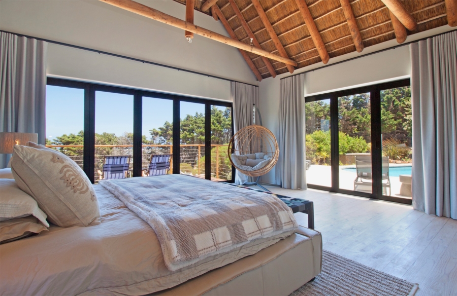 To Let 5 Bedroom Property for Rent in Crofters Valley Western Cape